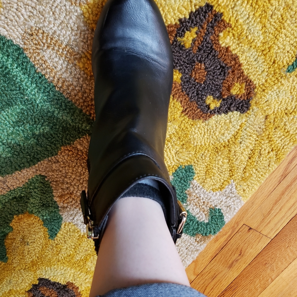 Used Dr. Scholls Booties - Picture 9 of 12